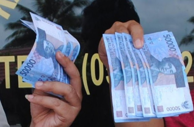 Miris !! Tilang Istri Ajudan Walikota, Petugas Ini Tidak Terima Gaji Selama Lima Bulan Miris !! Tilang Istri Ajudan Walikota, Petugas Ini Tidak Terima Gaji Selama Lima Bulan