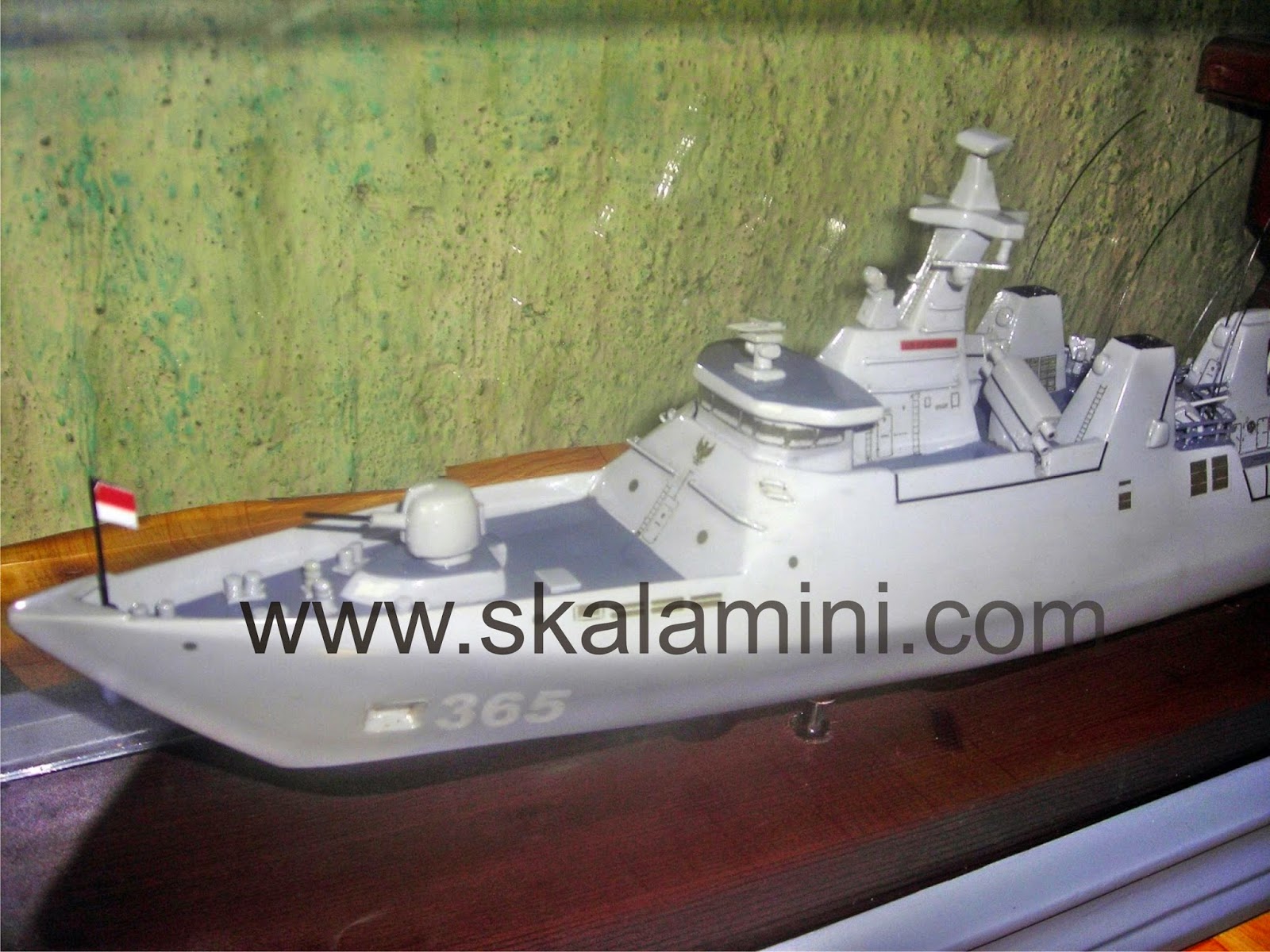 KRI DIPONEGORO 365 (CORVET SIGMA 10514) Skalamini Aircraft Models