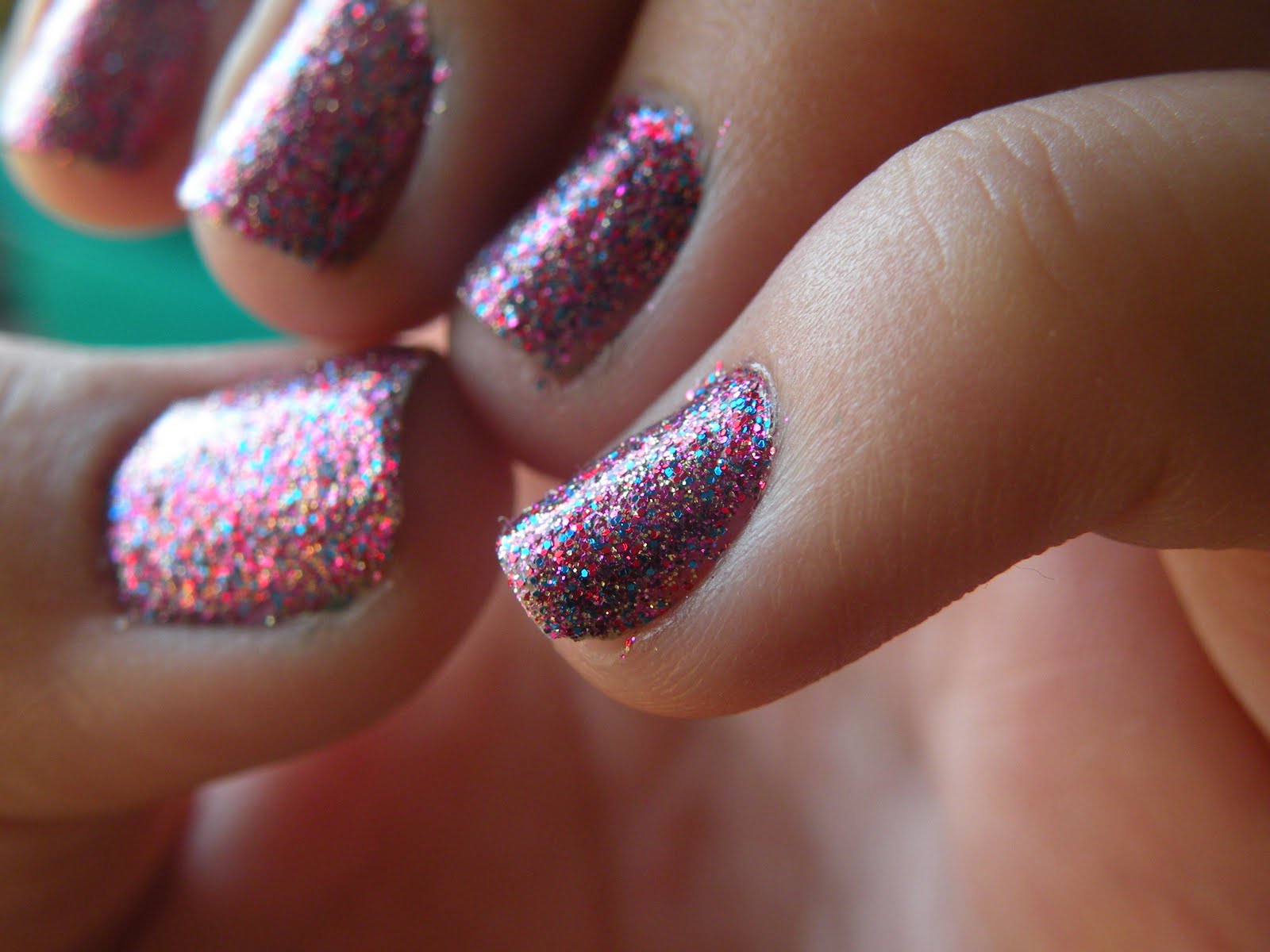 4. Solid Color Nail Art with Glitter - wide 4