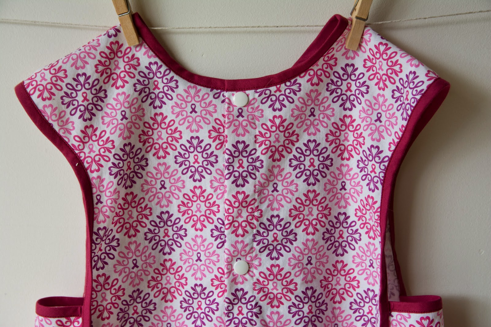 Bartacks and Singletrack: Little Things to Sew: Bias Trimmed Aprons