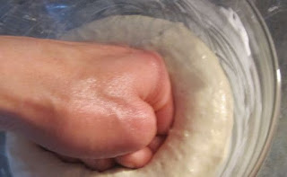 cara dan proses pembuatan roti yang paling benar cara dan proses pembuatan roti yang paling benar