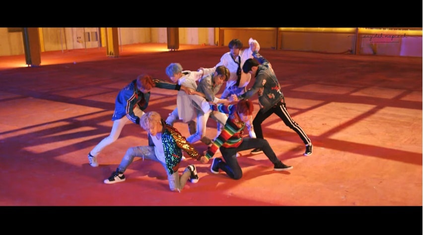 BTS : 'DNA' | Rentak Lagu & Choreography DAEBAK!