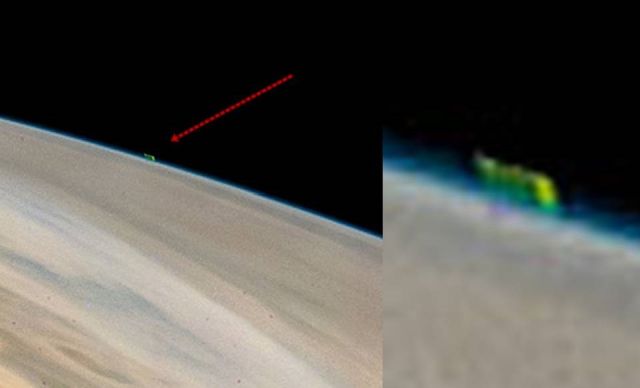 Mysterious Green Anomaly spotted on Jupiter  Jupiter%2BGreen%2BAnomaly%2B%25281%2529