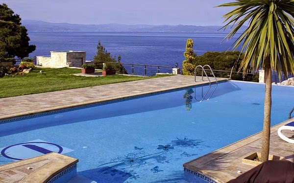 Prints to decorate swimming pool