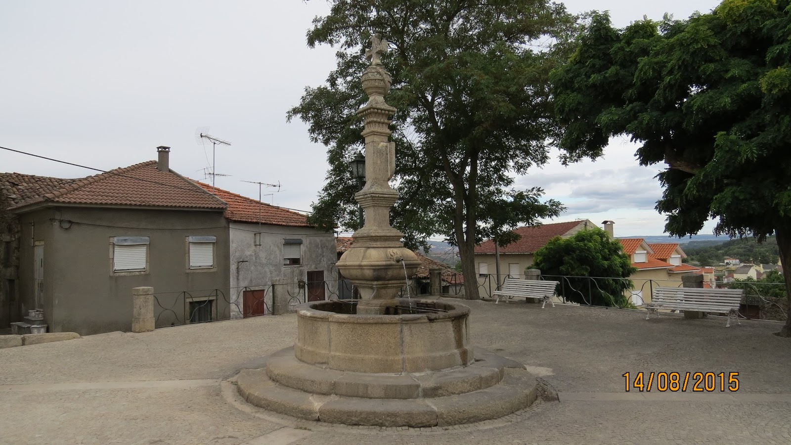 AuToCaRaVaNiStA AGUIAR DA BEIRA GUARDA