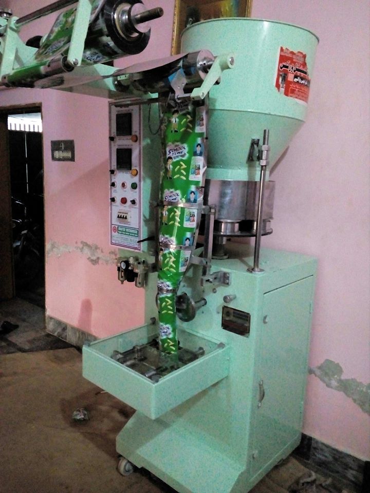 Slanty Nimko Packing Machines 03002510024 Slanty Nimko Chips Pouch