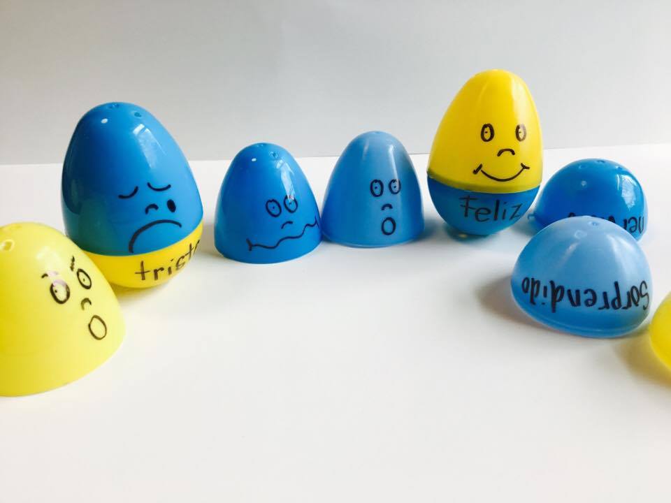Guimsa Ecuador - Huevos plásticos para uso didáctico o para decoración😍 en  uso didáctico los usan muchisimo para aprender a contar! 1️⃣2️⃣3️⃣