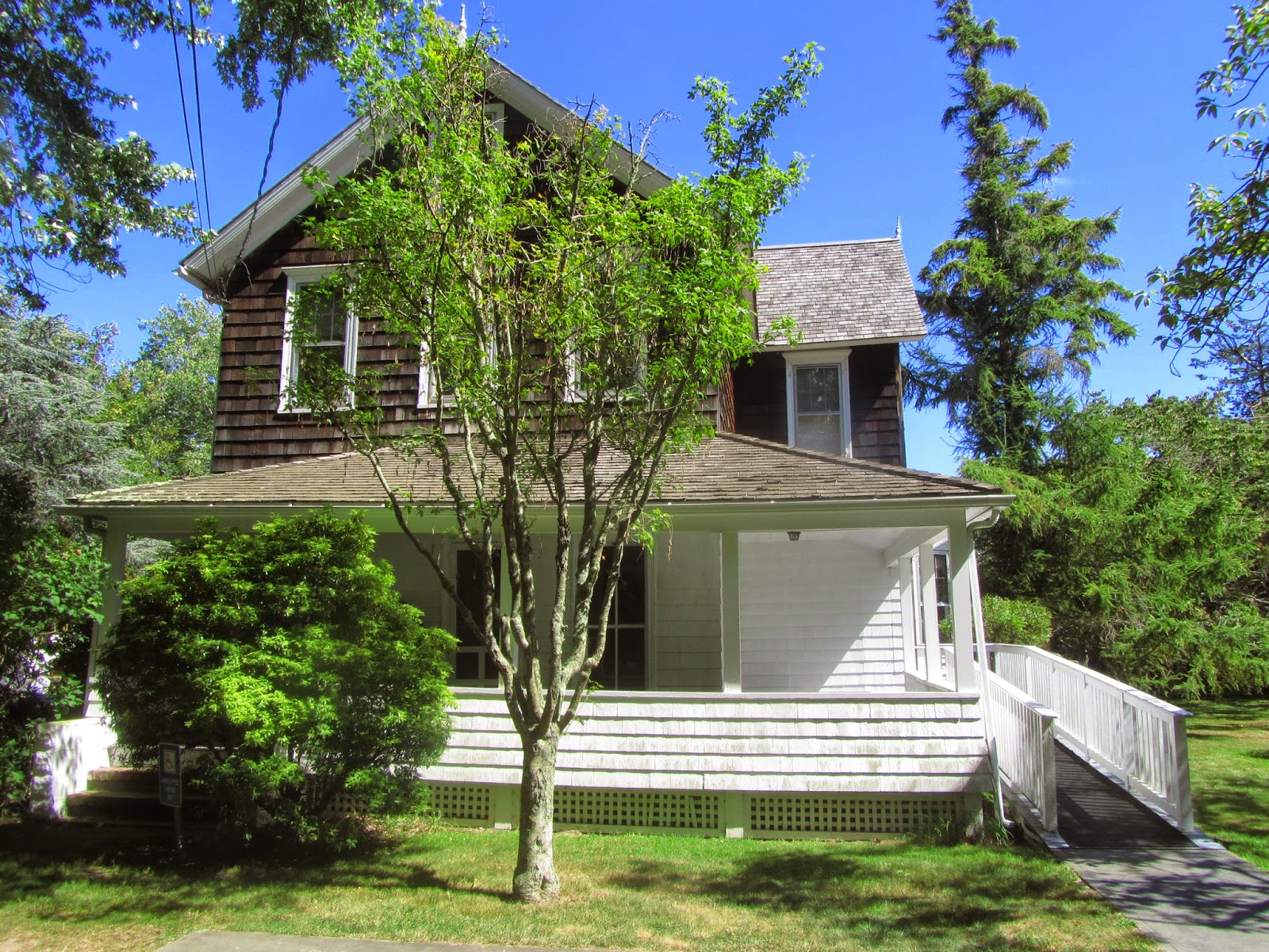 ARTISTONIA THE POLLOCK HOUSE AND STUDIO