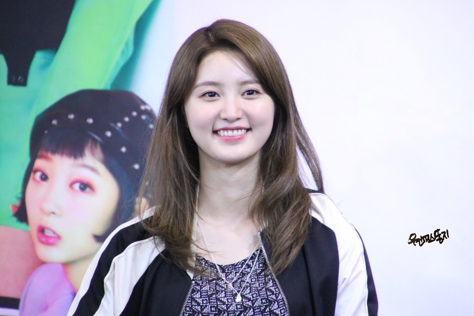 Junghwa EXID Photo Collection