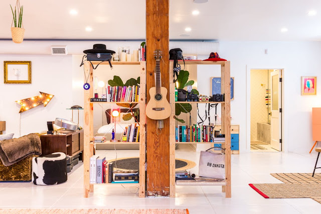 A boho home like no Sunday School I know - display shelves bohohome.com @bohosusan