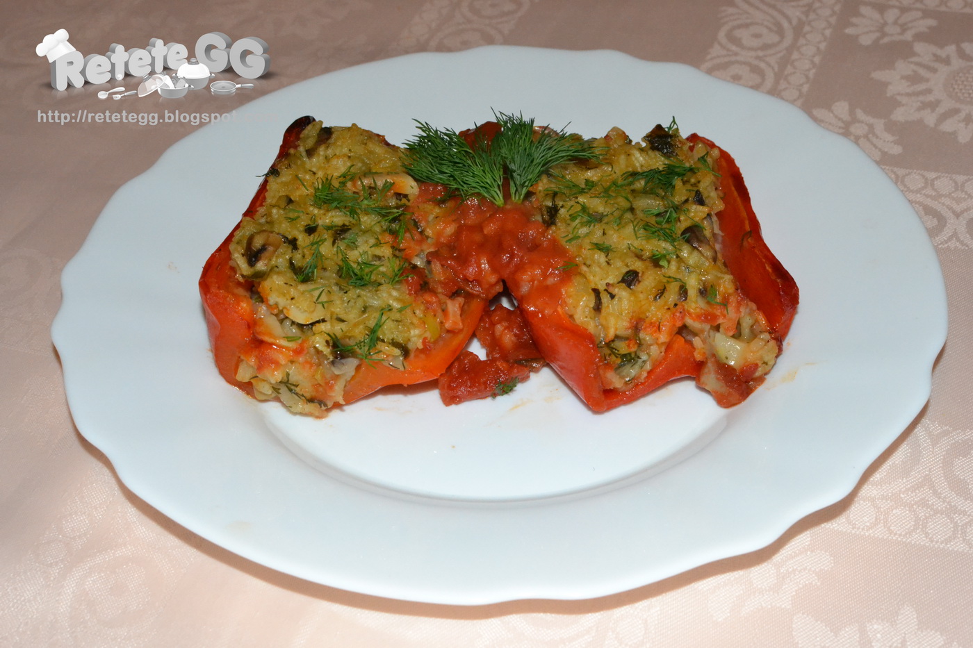 Retete gustoase si garnisite Ardei umpluti cu orez si ciuperci