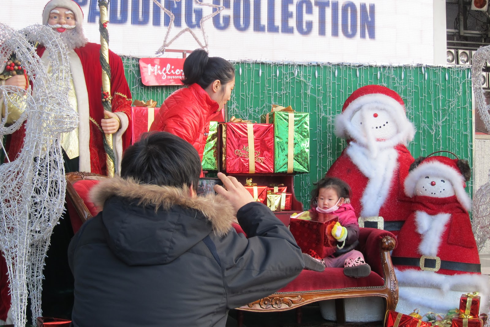 Christmas Day in South Korea Part 2 Myeongdong Koreabridge