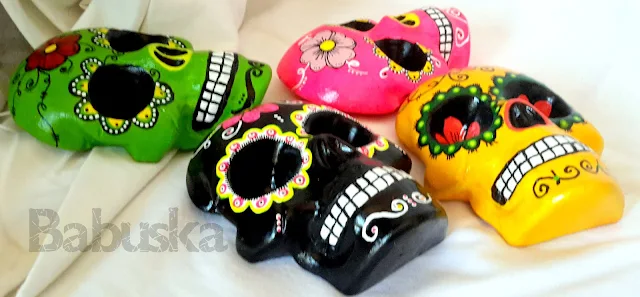 Calaveras colgantes  (B1009) Babuska