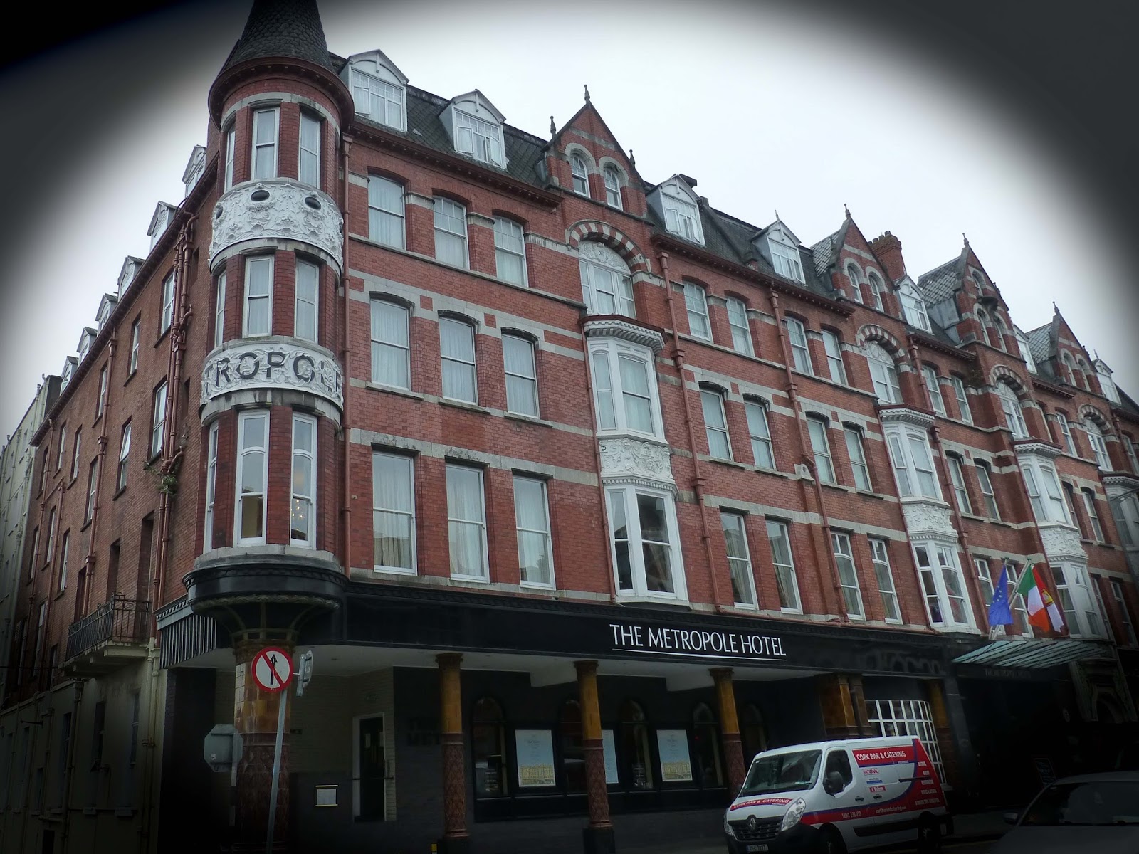 RESTAURANTS AND FOOD Cork International Airport Hotel