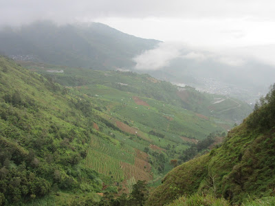 Vistas desde Gunung Sikunir, en Dieng Plateau