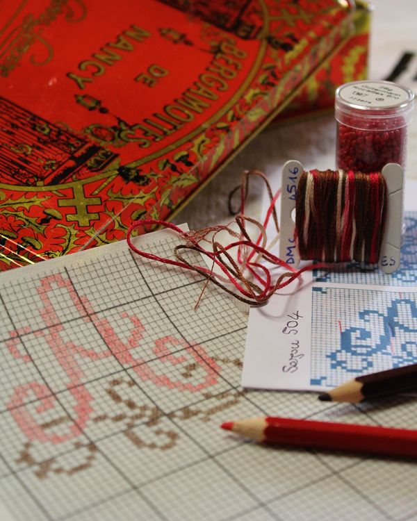 Hand embroidery embroidery monogram elegant embroidery Hand embroidery embroidery monogram elegant embroidery