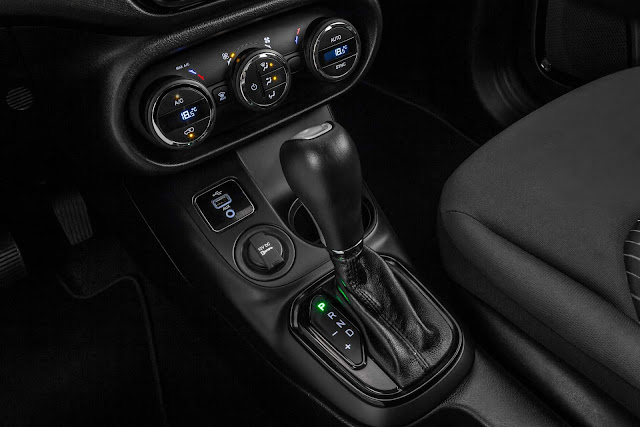 Fiat Toro 2017 2.4 Flex Automática - câmbio automático
