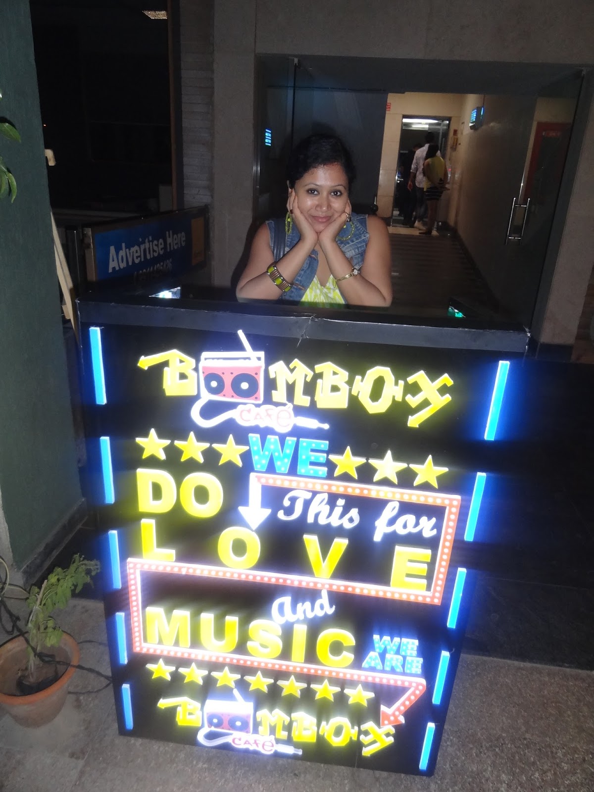 Boombox Cafe , Gurgaon DocDivaTraveller