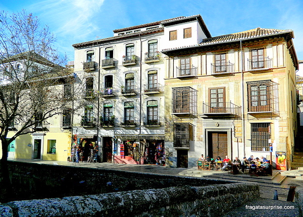 Granada, Andaluzia- Ponte Cabrera, na Carrera del Darro