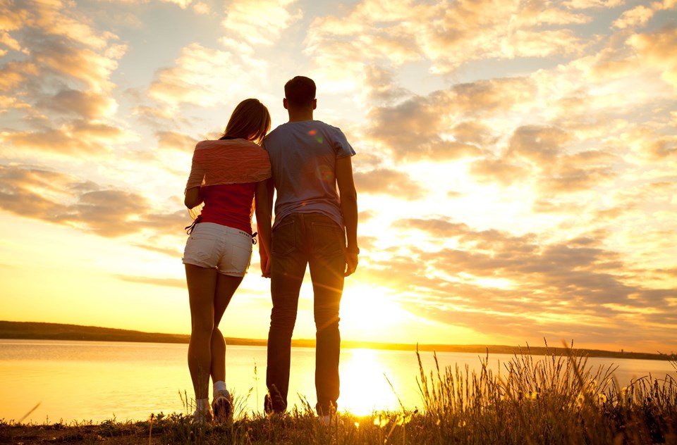 Dudaktan Öpüşme Resimleri Romantik Fotoğraflar