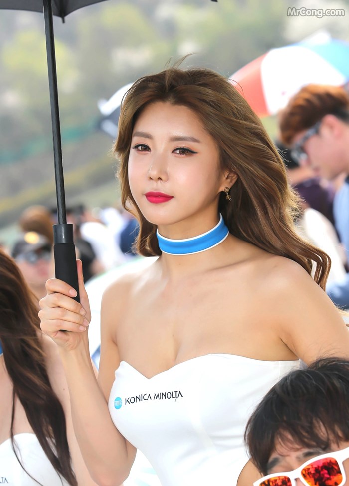 Heo Yoon Mi&#39;s beauty at the CJ Super Race event, Round 1 (70 photos) photo 3-12