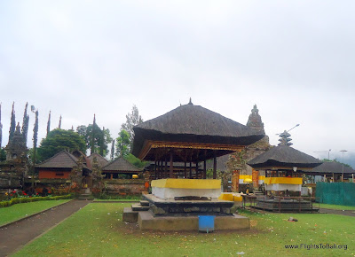 Ulun Danu Temple Bali Indonesia 17