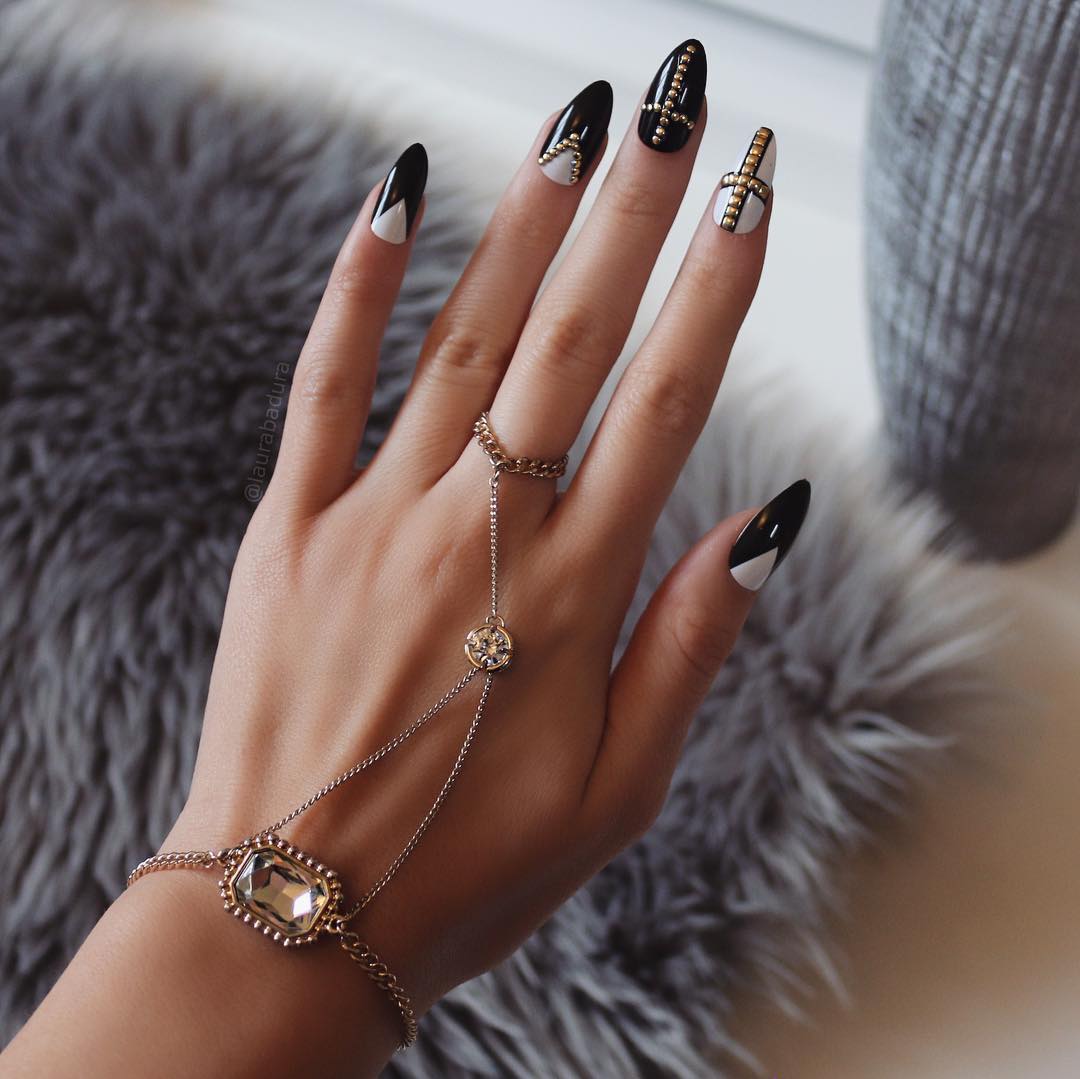 DIGS and SKIMS NATTY NAILS Just because we know you love Nail Art!