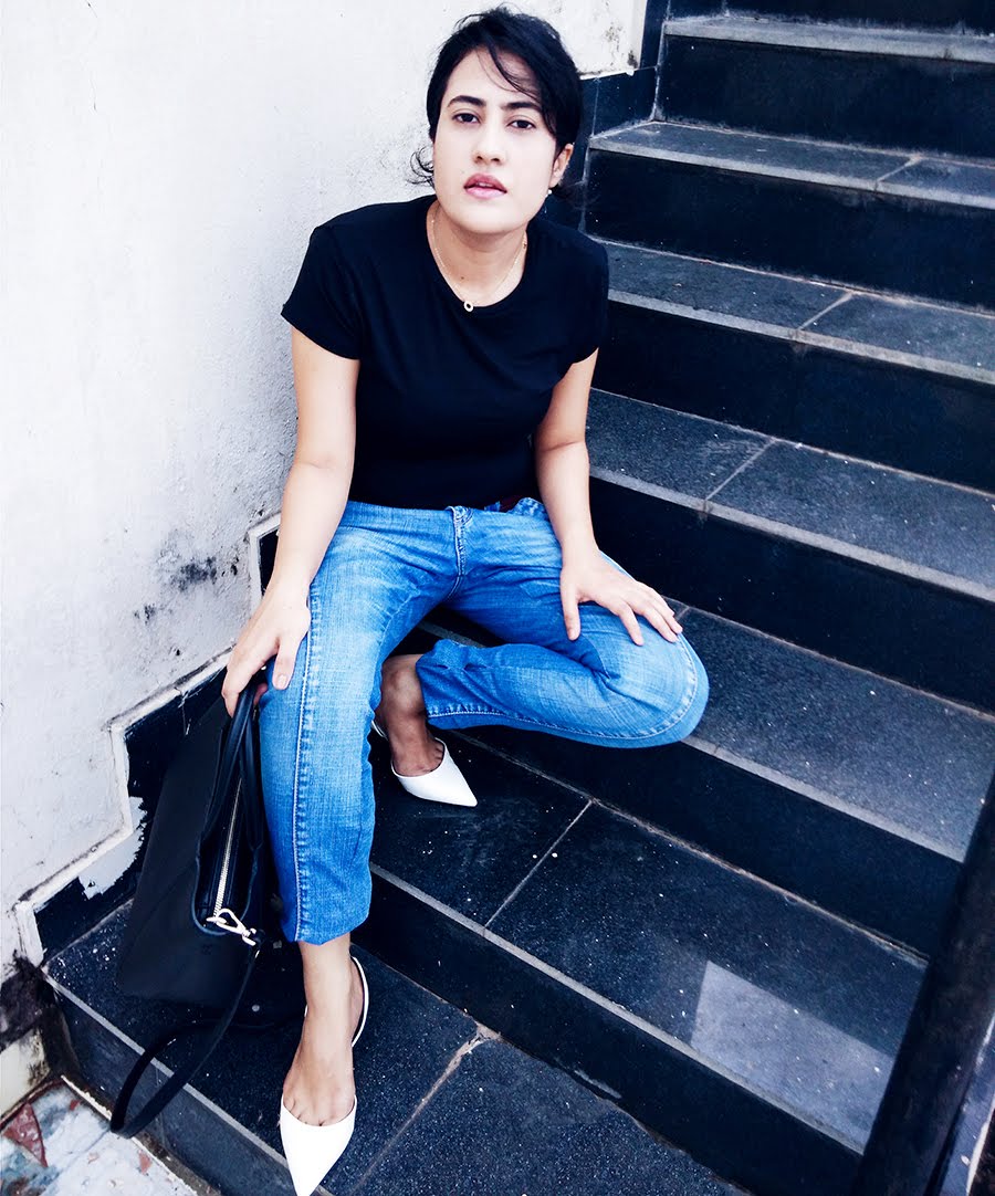 BACK TO BASIC // CASUAL CHIC LOOK TO TRY | STYLE PANORAMA BY DHEERA JOSHI style panorama ,dheera joshi ,style blog