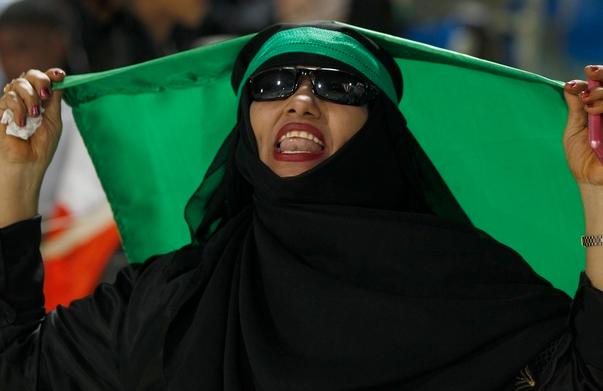 صور مشجعات السعودية