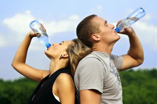 Los beneficios de beber agua