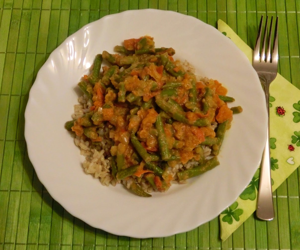 Bhakti Yoginis Blog: Bohnen-Tomaten-Pfanne mit Reis