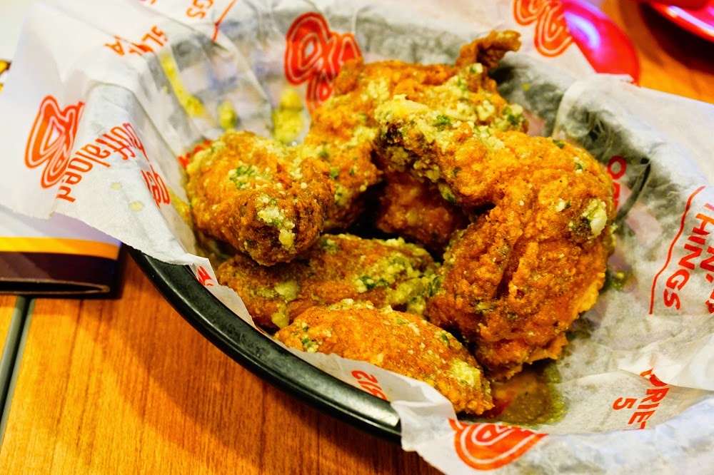 Buffalo’s Wings ‘n Things | Aylin Vedad | bubblyfluffy.com Buffalo’s Wings ‘n Things | Aylin Vedad | bubblyfluffy.com