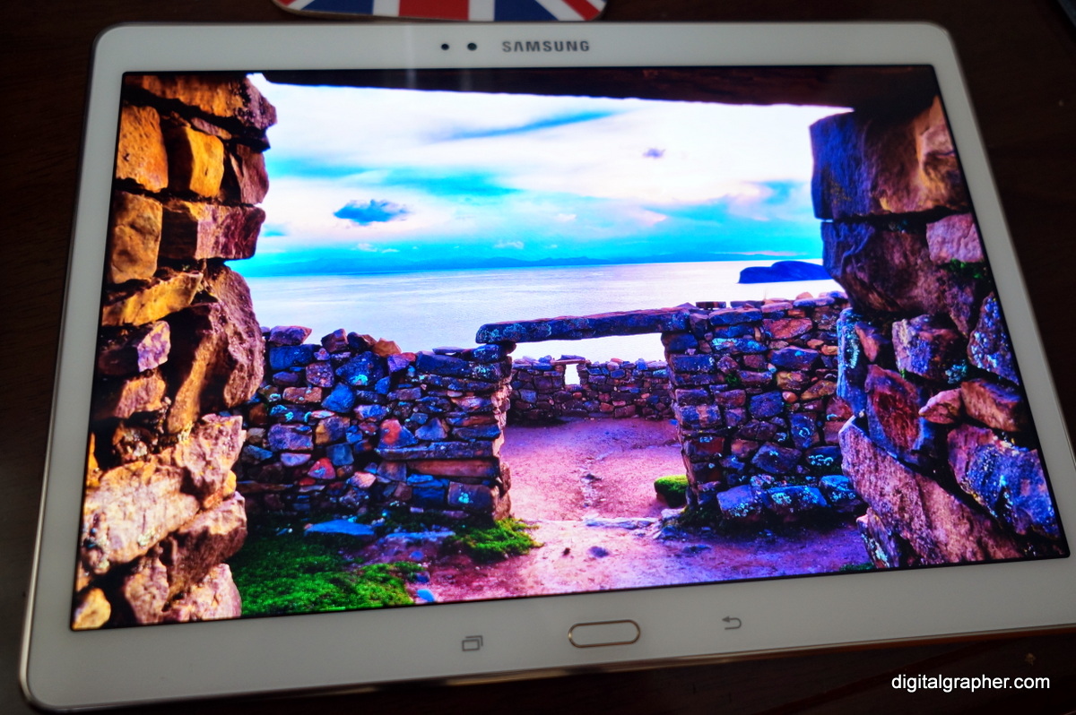 【レビュー①】「有機ELモニターとして欲しくなってしまった」"GALAXY Tab S"外観編 GALAXY