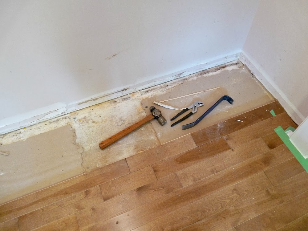 how to replace damaged floorboards