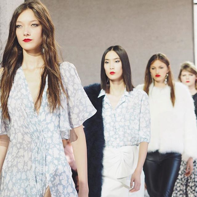 Topshop Unique Spring 2016 London Fashion Week