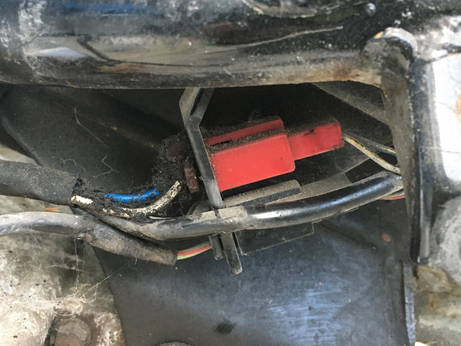 スーパーカブ110ja07レストア７ グリップエンド 電装系外す