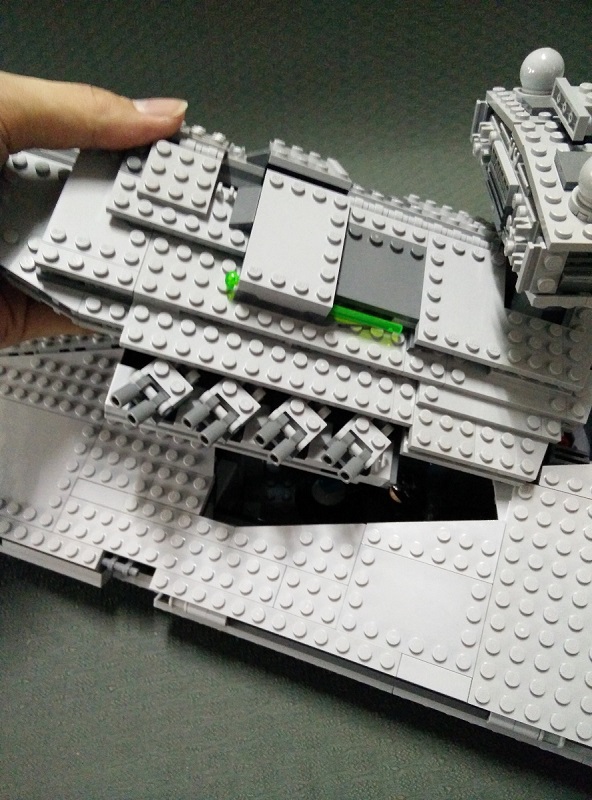 Lego 75055 Imperial Star Destroyer 13