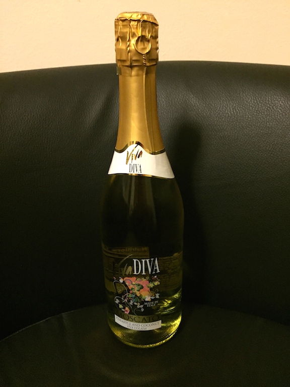 Viva Diva Moscato Colada Wine Review DC Outlook