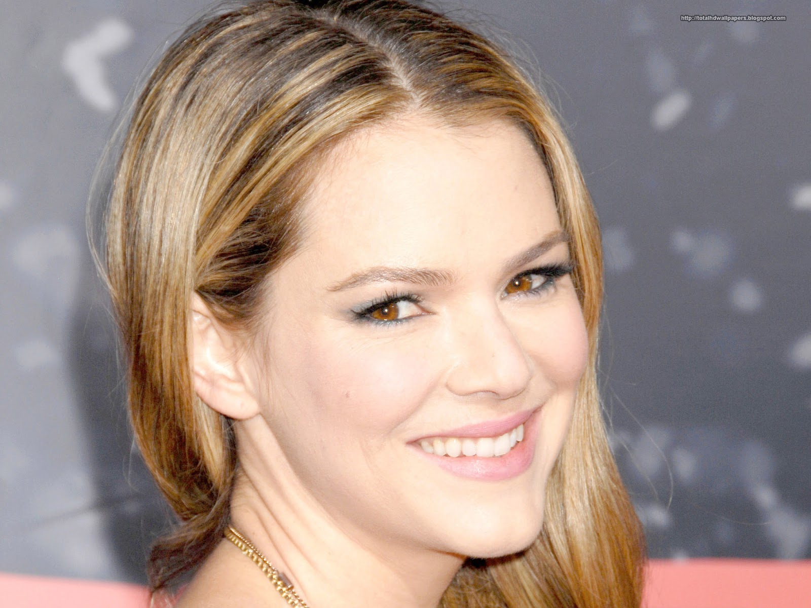 Jacinda Barrett hd wallpapers