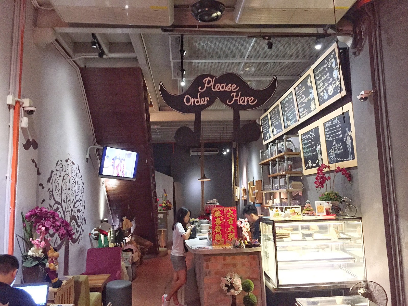 Penang Moustache Houze Cafe - Interior