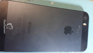 iPhone 5S: foto dei componenti assemblati e la scocca.