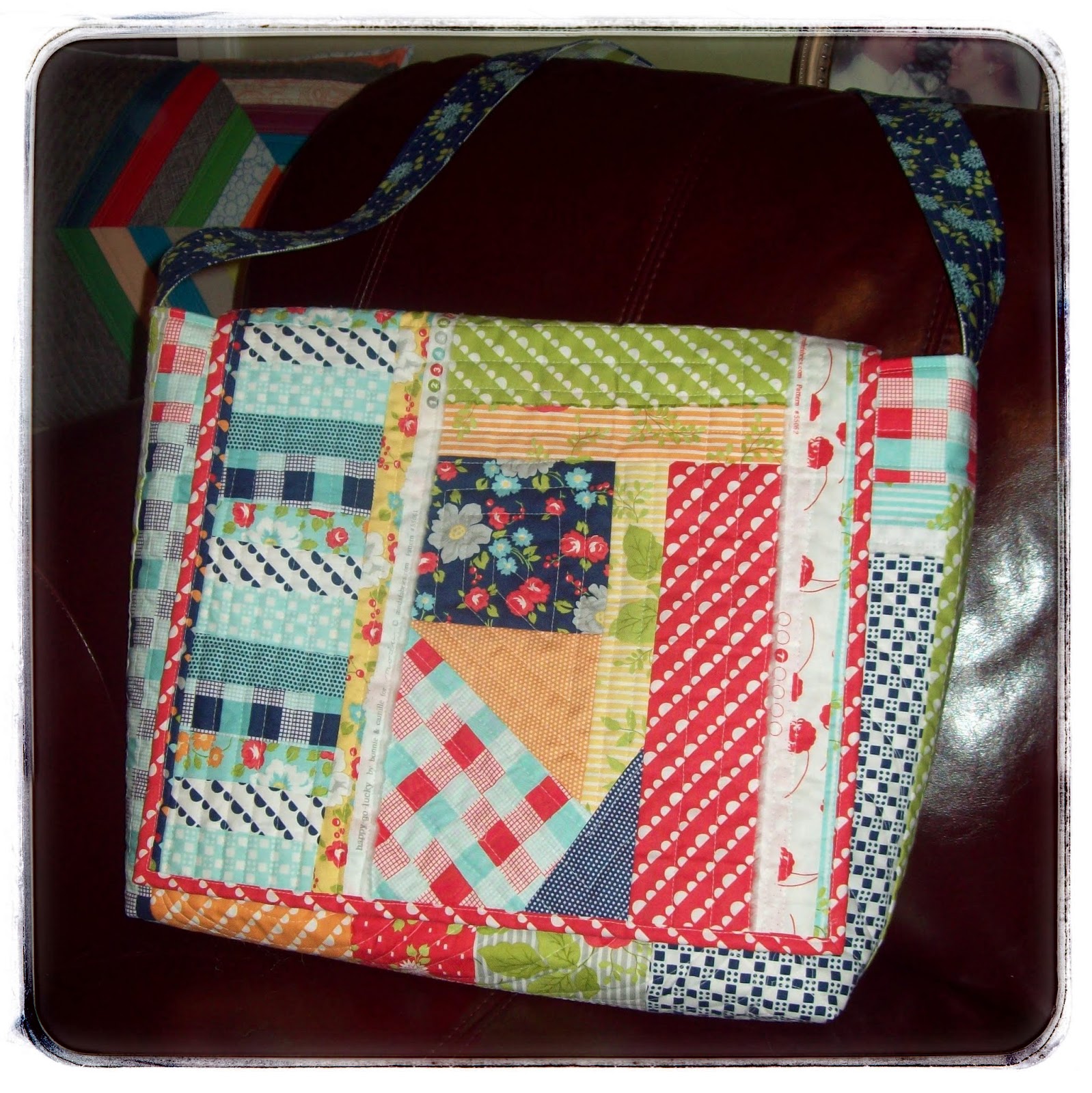 MARION MCCLELLAN Temple Bag (aka HUGE messenger bag) Quilt Along