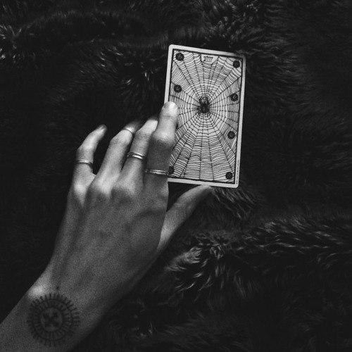 Tarot, Có Không Nhân Quả Báo Ứng