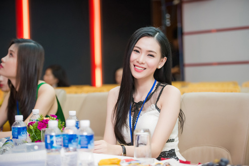 Nhiều cô gái xinh đẹp góp mặt ở Hoa hậu Việt Nam 2016 - 8