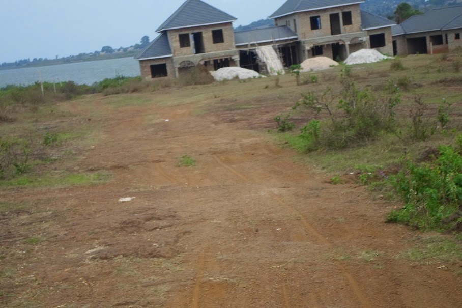 HOUSES FOR SALE KAMPALA, UGANDA LAND FOR SALE GARUGA, ENTEBBE ROAD