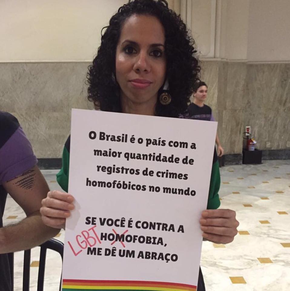 CCBB demite funcionária que se envolveu em caso de lesbofobia dentro da instituição CCBB demite funcionária que se envolveu em caso de lesbofobia dentro da instituição