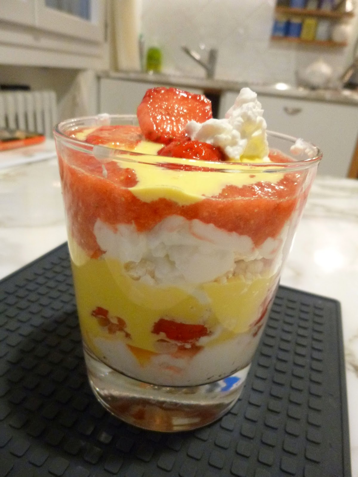 Italian food and lifestyle La cucina di Roberta Strawberries with