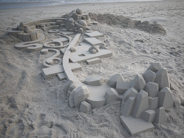 これが全部砂？砂像・サンドアートの驚くべき作品 。7つ【art】　アーティスト、カルバ・シーベル、モダニズム建築砂像