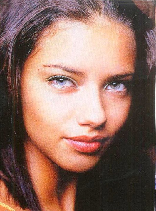 Face Close-Up : Adriana Lima | Glamour & Luxury