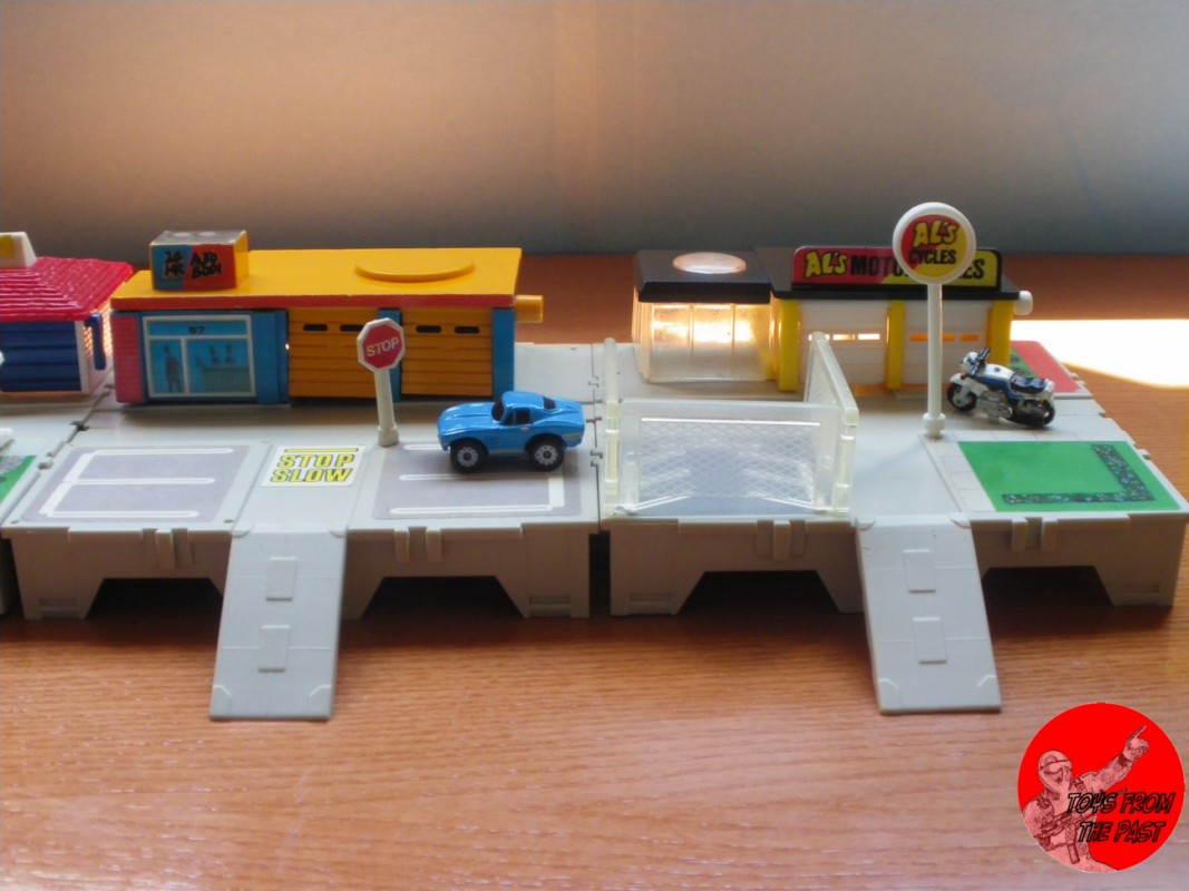 Toys from the Past 62 MICRO MACHINES TRAVEL CITY PLAYSETS BODY